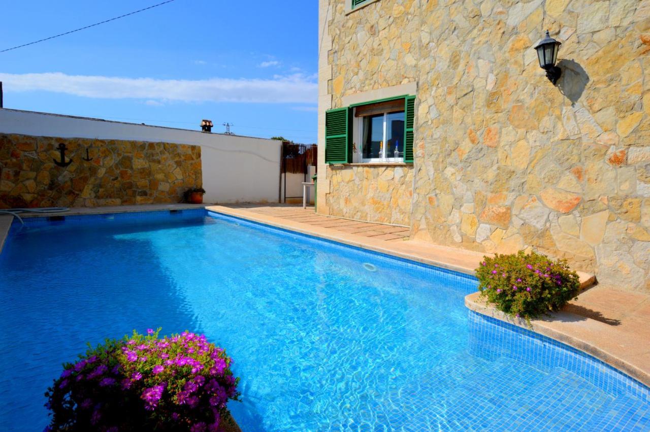 Bonito Chalet Con Piscina Cerca Del Mar Шале